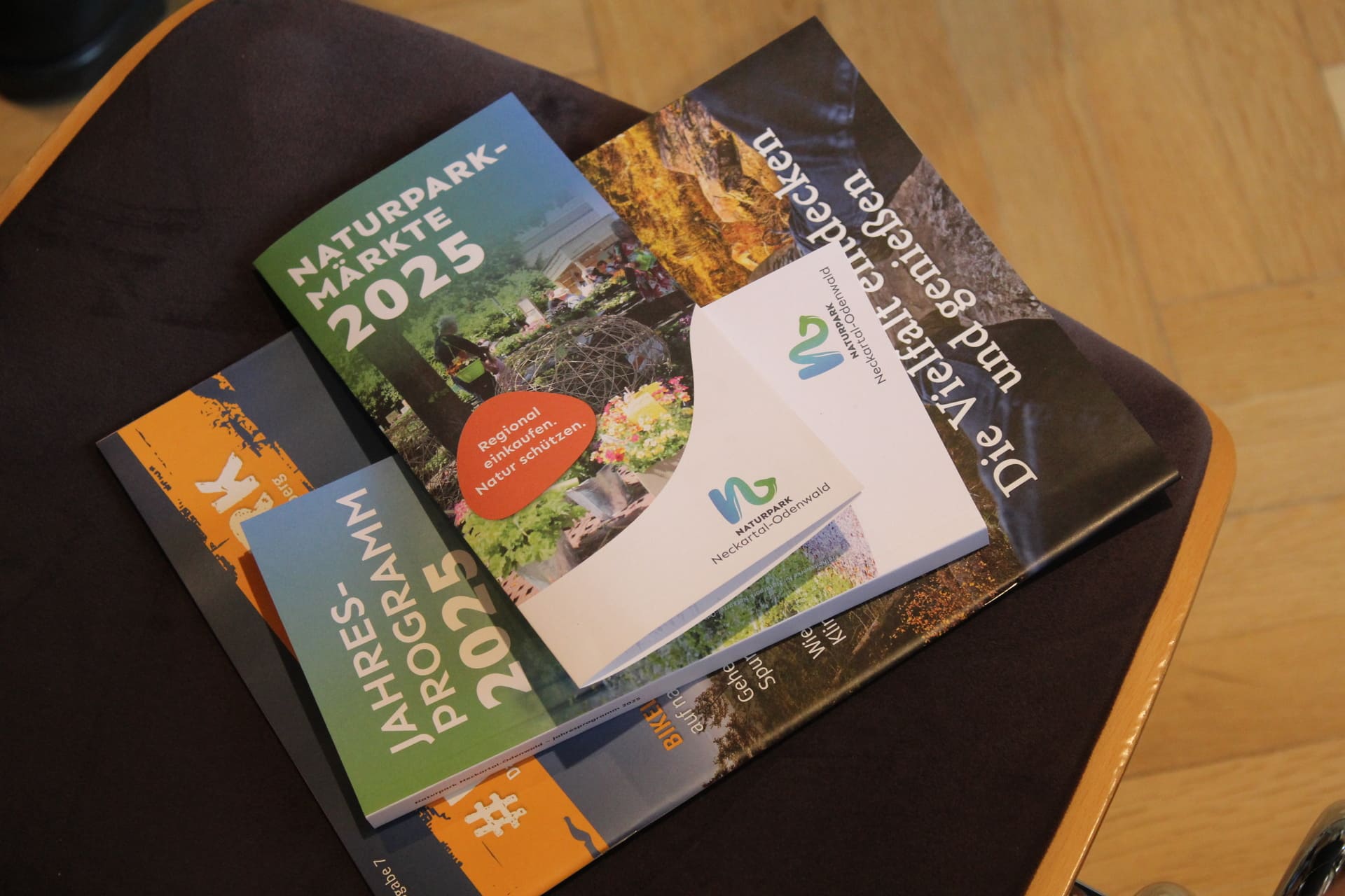 Broschüren und Flyer im neuen Corporate Design